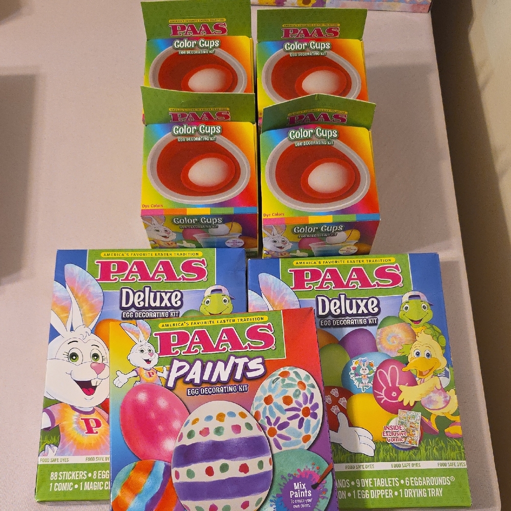 2 Deluxe PAAS, 1 Paint PAAS Decorating Kit & 4 PAAS Color Cups Kits (Easter2)